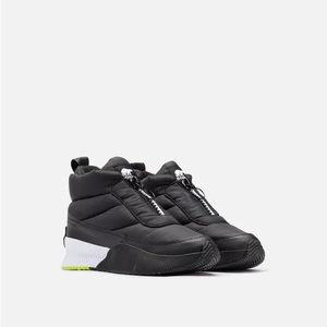 WOMEN'S OUT N ABOUT™ III PUFFY ZIP BOOT